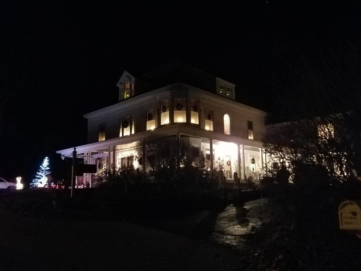 Cornish The Perkins House Bed & Breakfast エクステリア 写真
