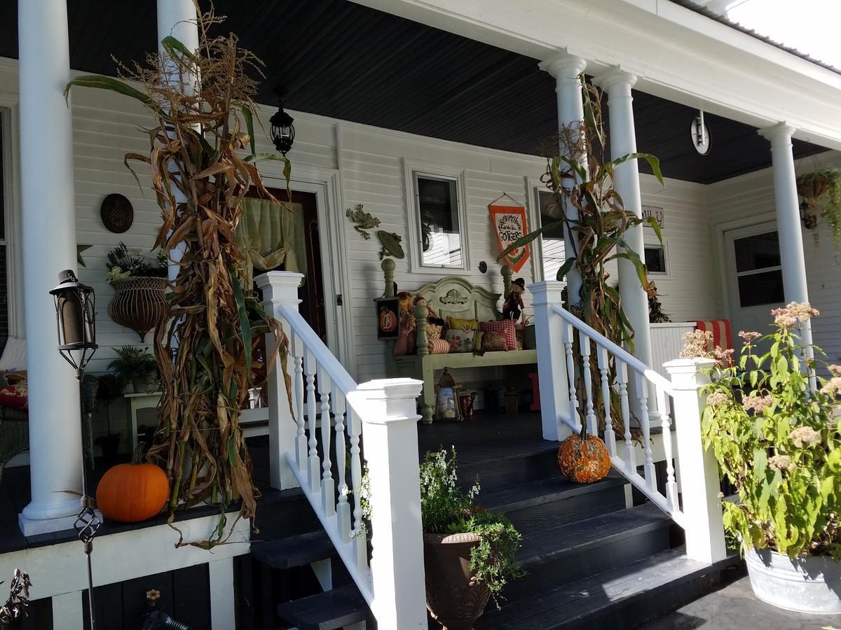 Cornish The Perkins House Bed & Breakfast エクステリア 写真
