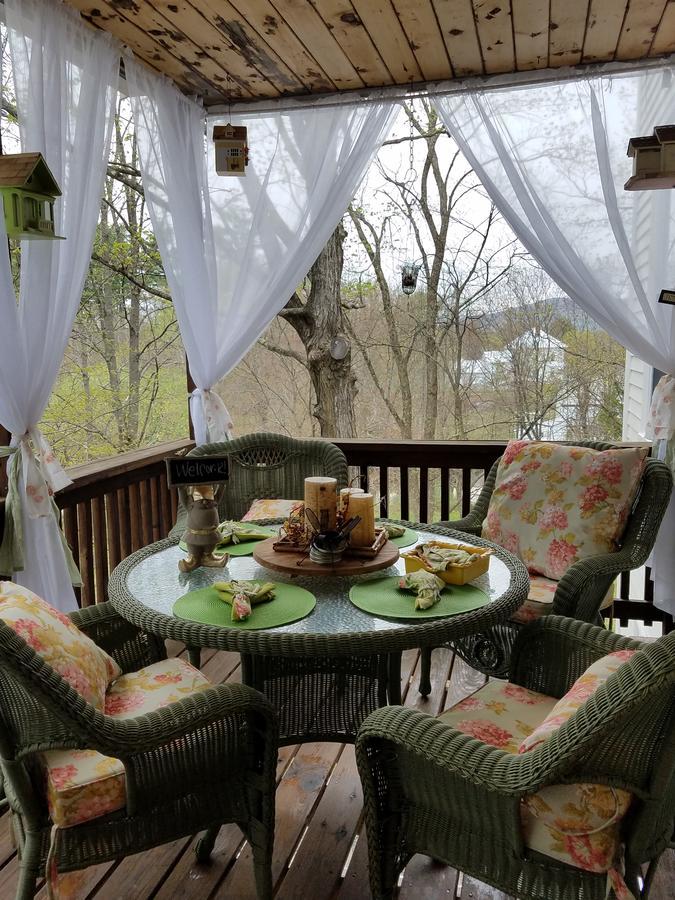 Cornish The Perkins House Bed & Breakfast エクステリア 写真